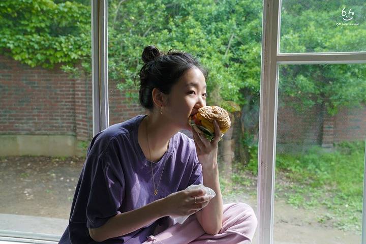 김고은의 외모 악플에 대한 인터뷰 (노메이컵 화보 찍은 이유) | 인스티즈